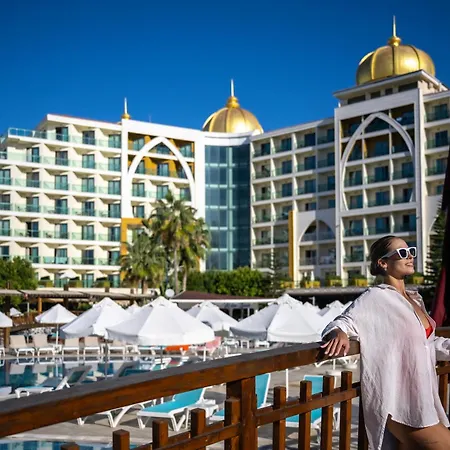 Alan Xafira Deluxe & 5* 阿拉尼亚