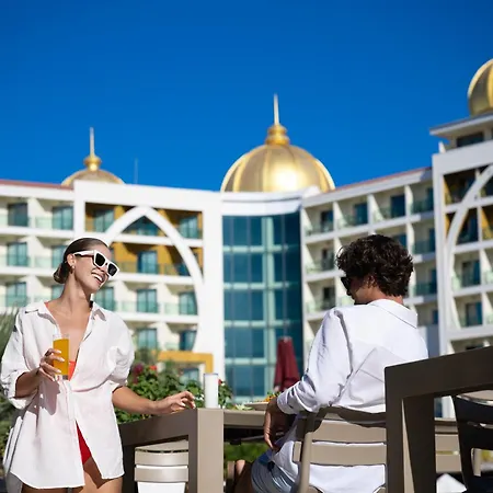 Alan Xafira Deluxe & 酒店 5*