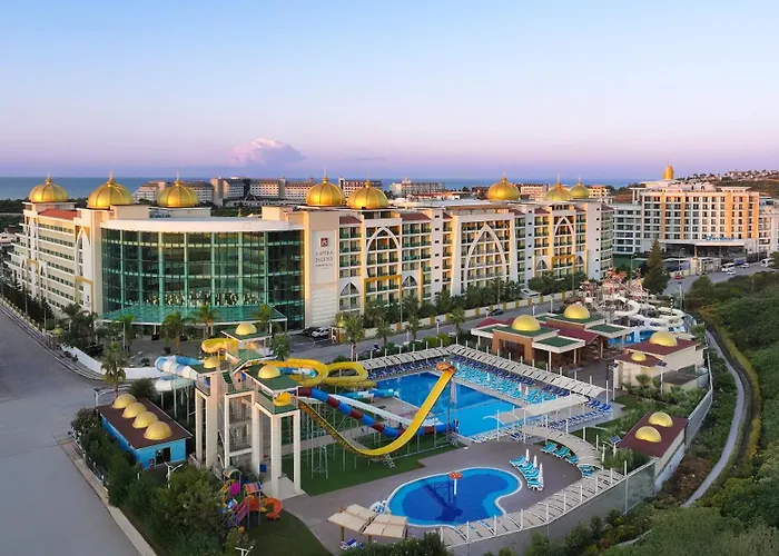Alan Xafira Deluxe & Hotel Alanya