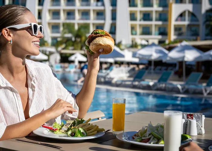 Alan Xafira Deluxe & Hotel Alanya