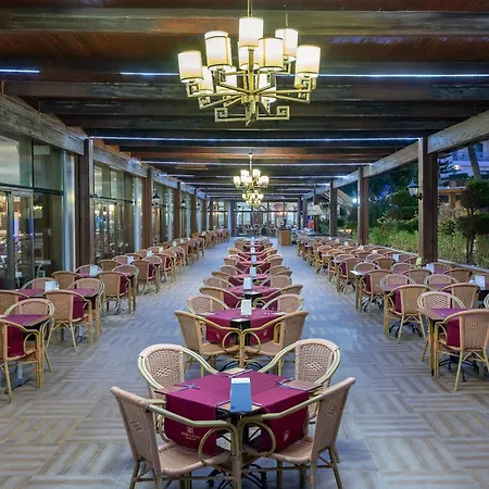 Alan Xafira Deluxe & Hotel 5*