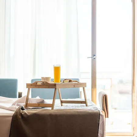 Alan Xafira Deluxe & Алания